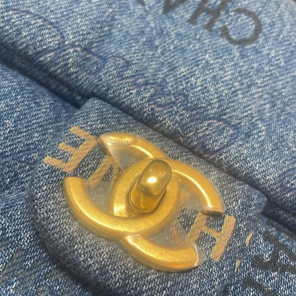 Chanel Denim Mood Small Bag - Picture 6 of 10